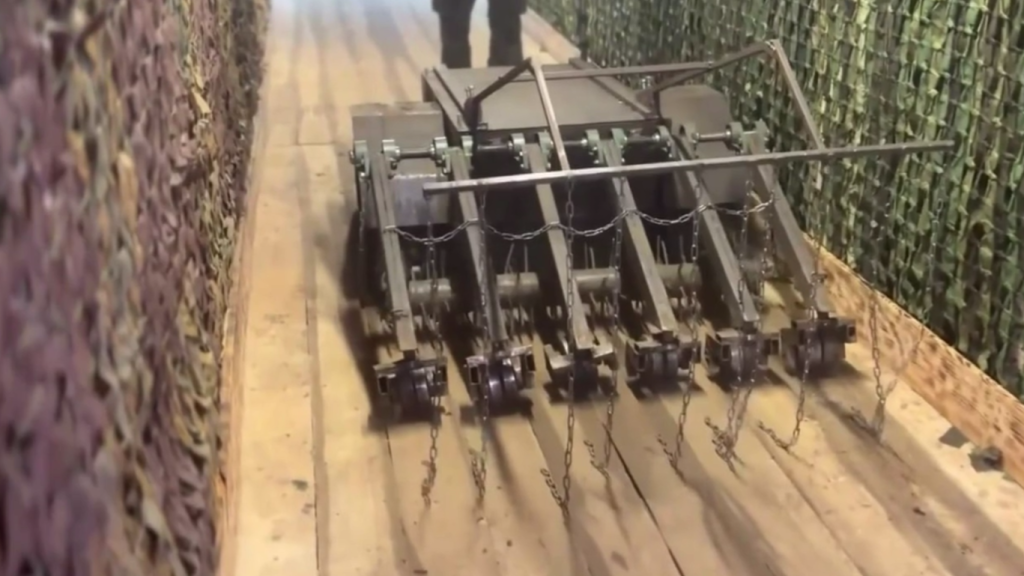 Minesweeper Robot Tutorial Russia unveils 'smart' minesweeper robot for battlefield use - SAFIR TV